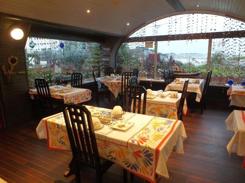 Hotel - Restaurant - Salon De The Le Beausejour Trégastel Екстериор снимка