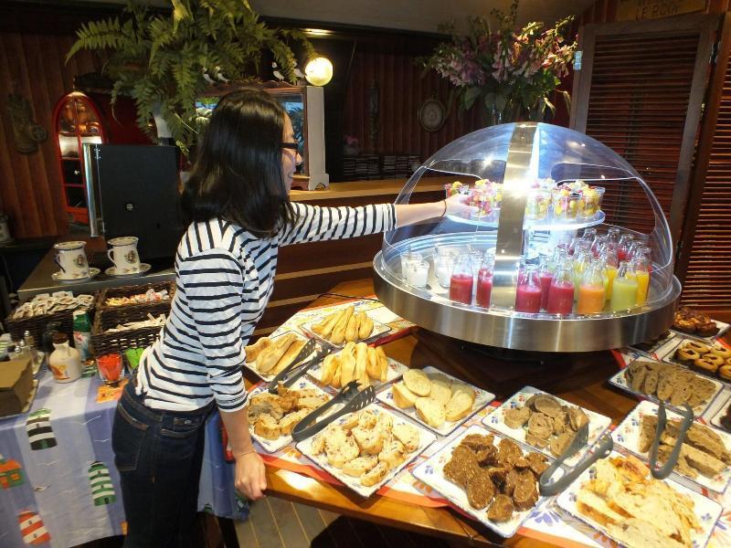 Hotel - Restaurant - Salon De The Le Beausejour Trégastel Екстериор снимка