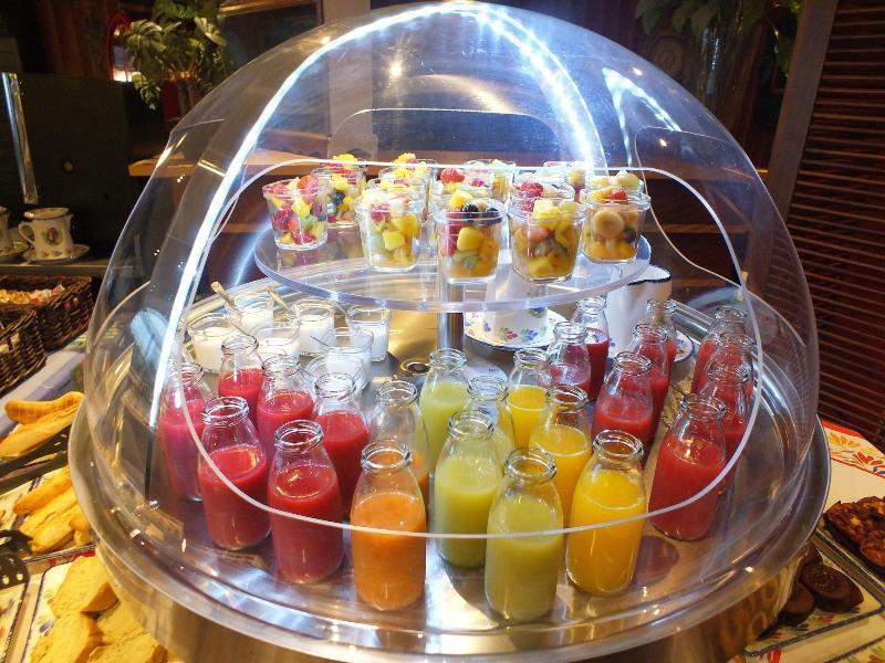 Hotel - Restaurant - Salon De The Le Beausejour Trégastel Екстериор снимка