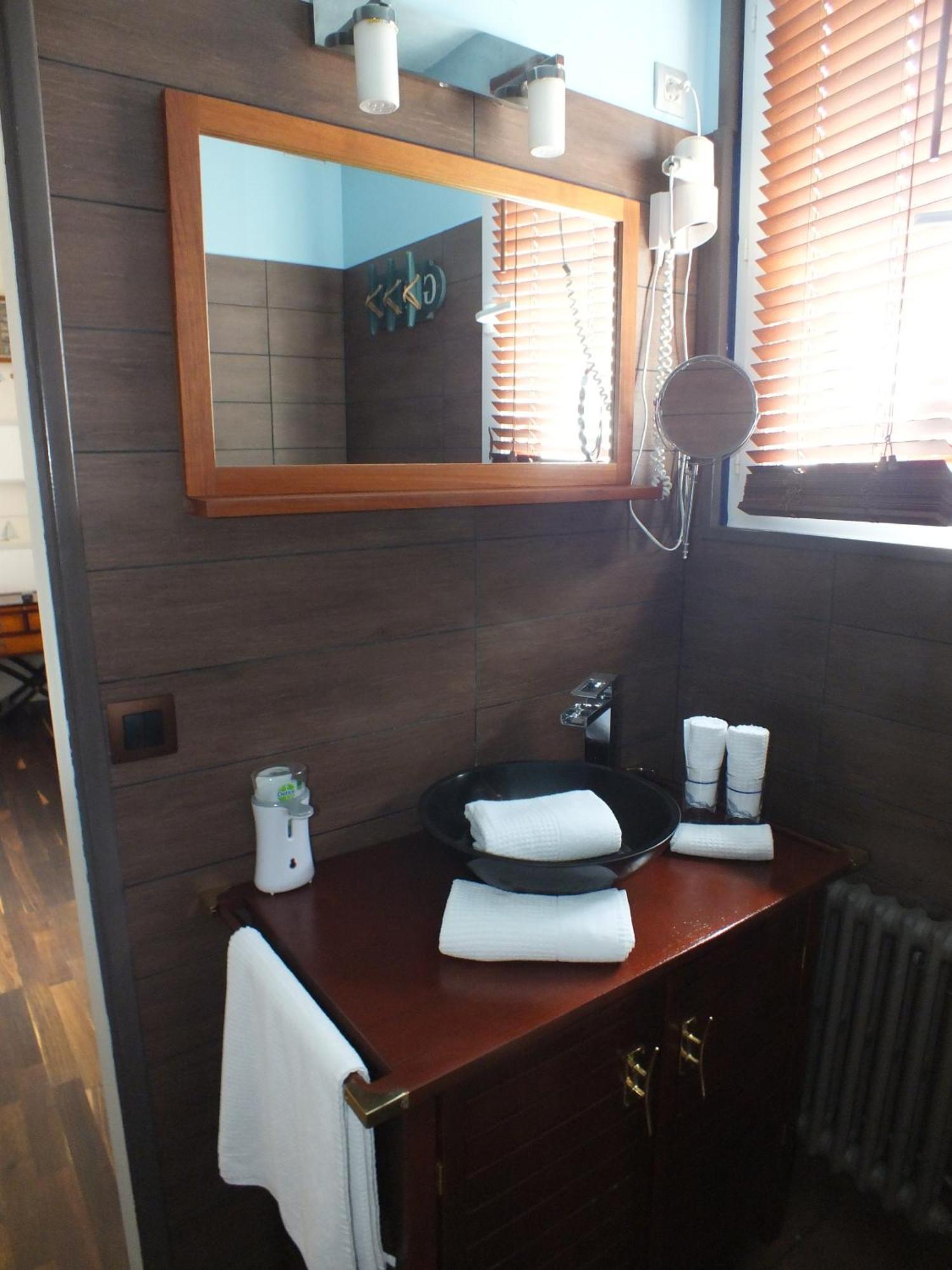 Hotel - Restaurant - Salon De The Le Beausejour Trégastel Стая снимка